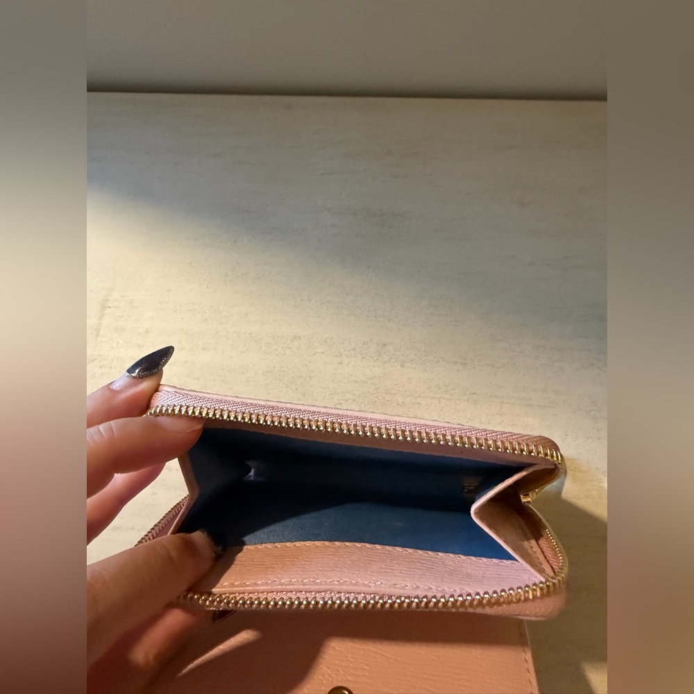 Gucci Mini Wallet With Gucci Script - image 7